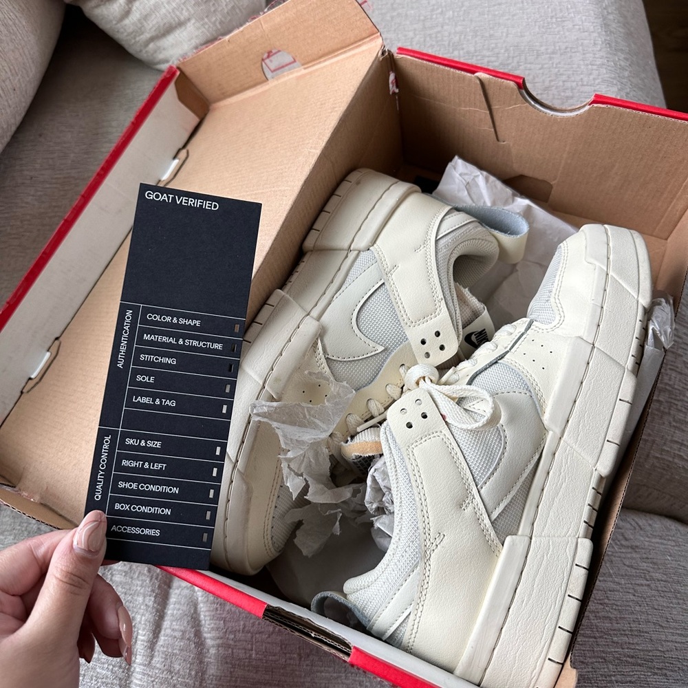 Nike Women's Cream Sneakers